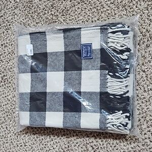 Faribault Woolen Mill Co throw